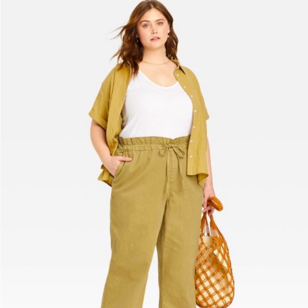 Women's Plus Size High Rise Wide Leg Jeans Universal Thread . Green . 16 L